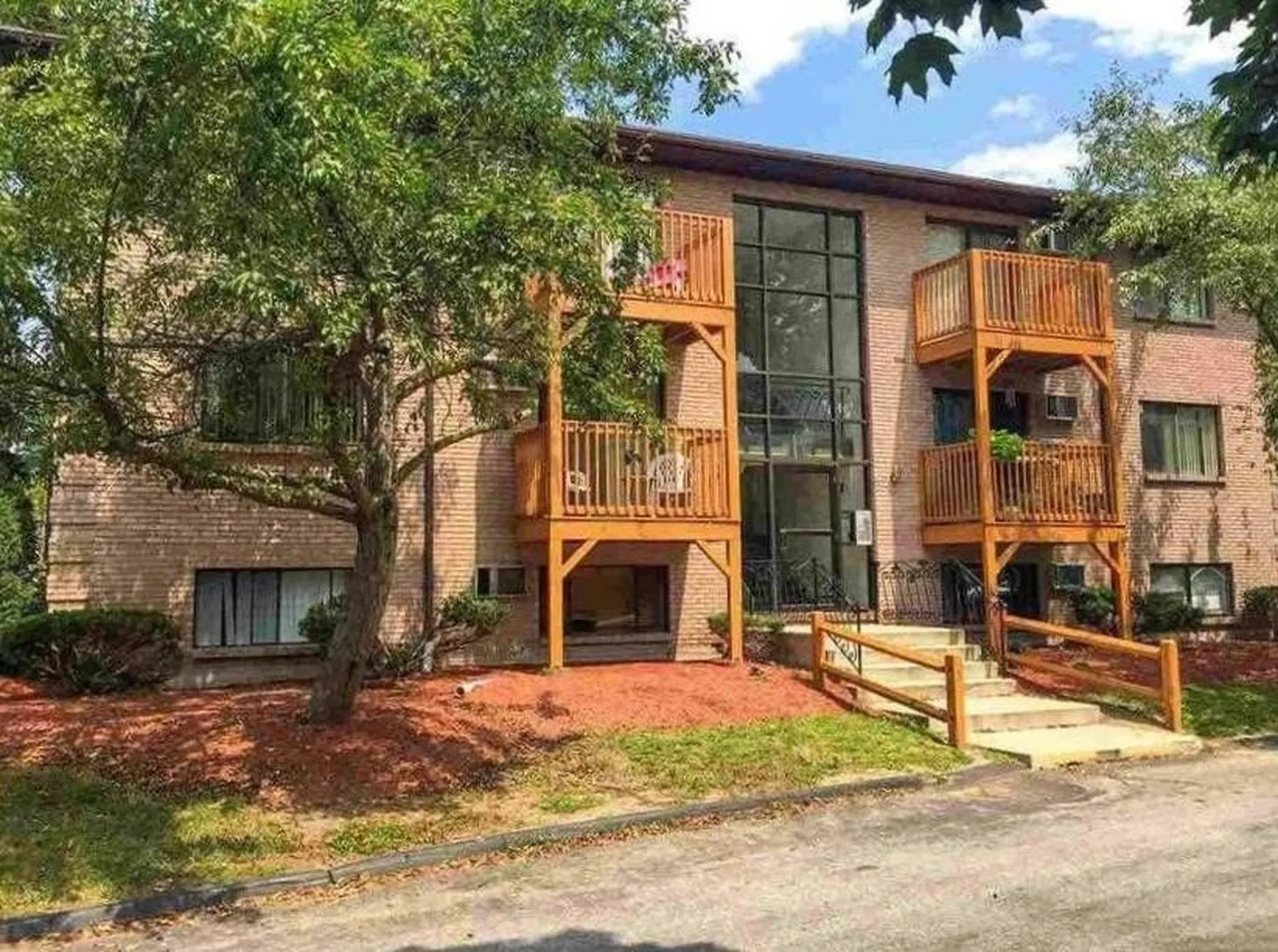 1 Lancelot Court Salem NH 03079