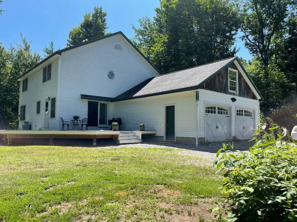 832 Barnes Road Hyde Park VT 05655