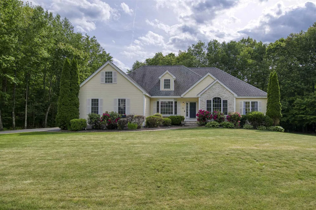 36 Long Meadow Drive Brentwood NH 03833