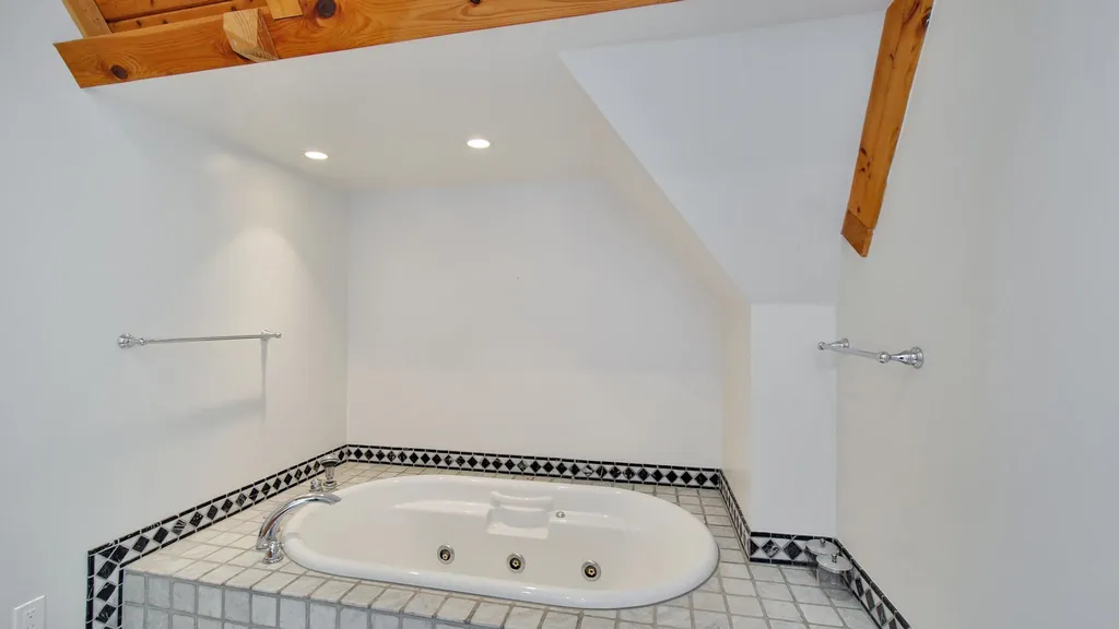 525 Moulton Drive Huntington VT 05462