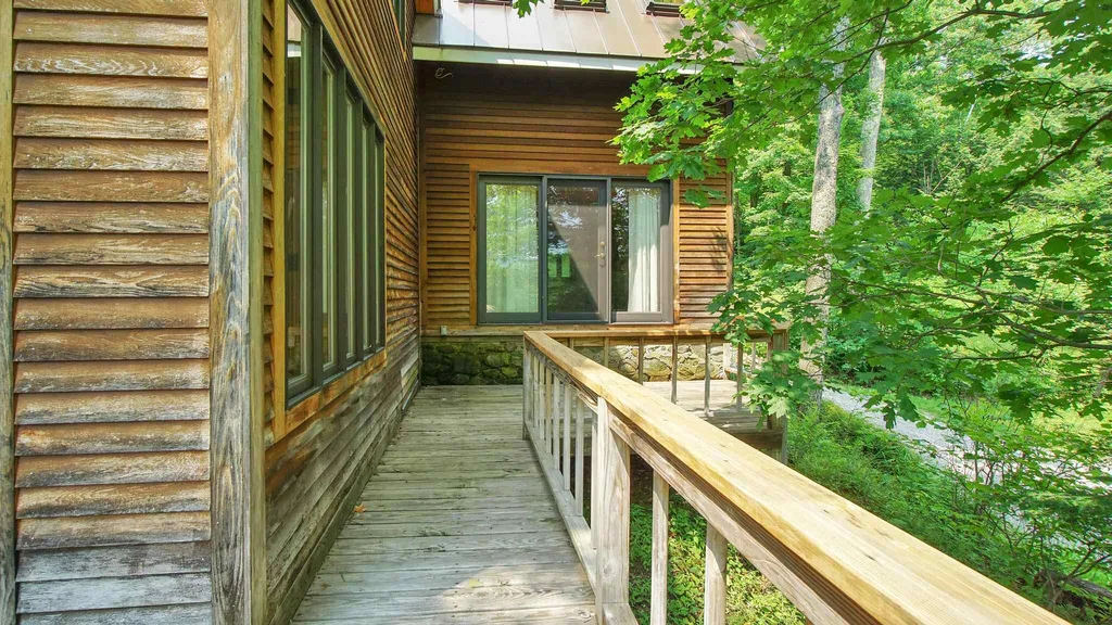 525 Moulton Drive Huntington VT 05462