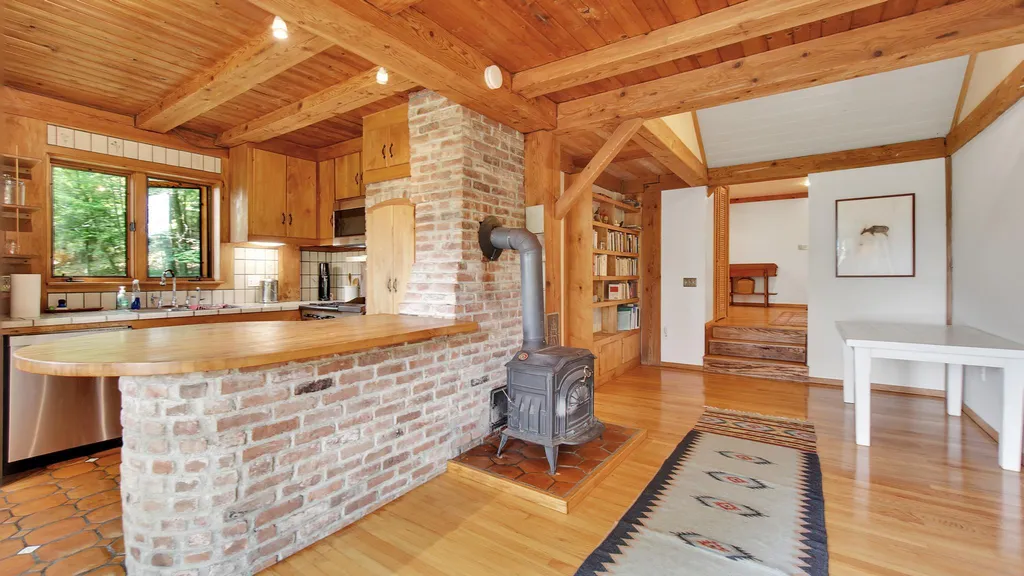 525 Moulton Drive Huntington VT 05462