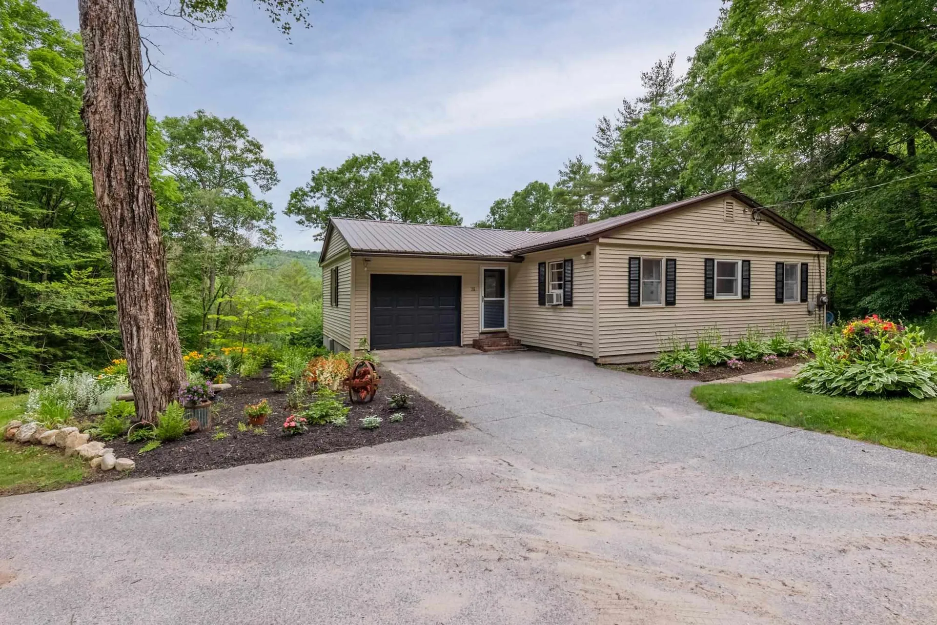 31 Elkins Hill Road Andover NH 03216