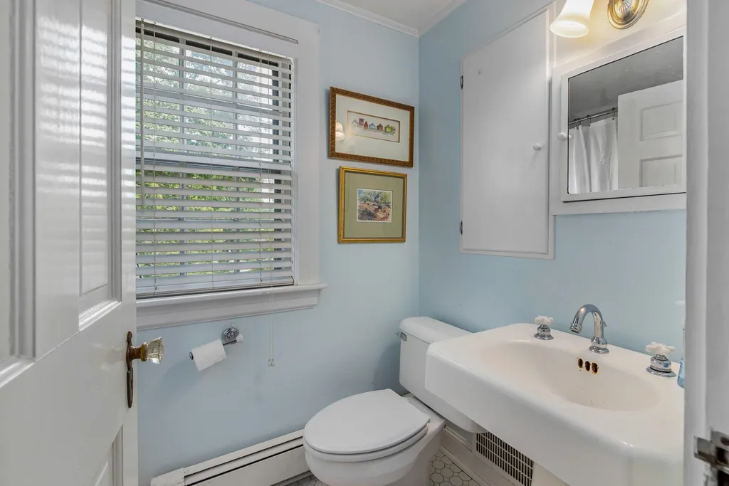 13 Laurel Lane New Castle NH 03854