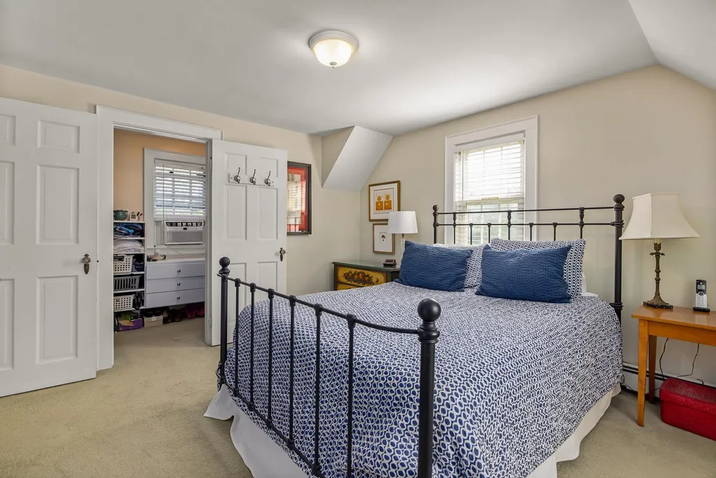 13 Laurel Lane New Castle NH 03854