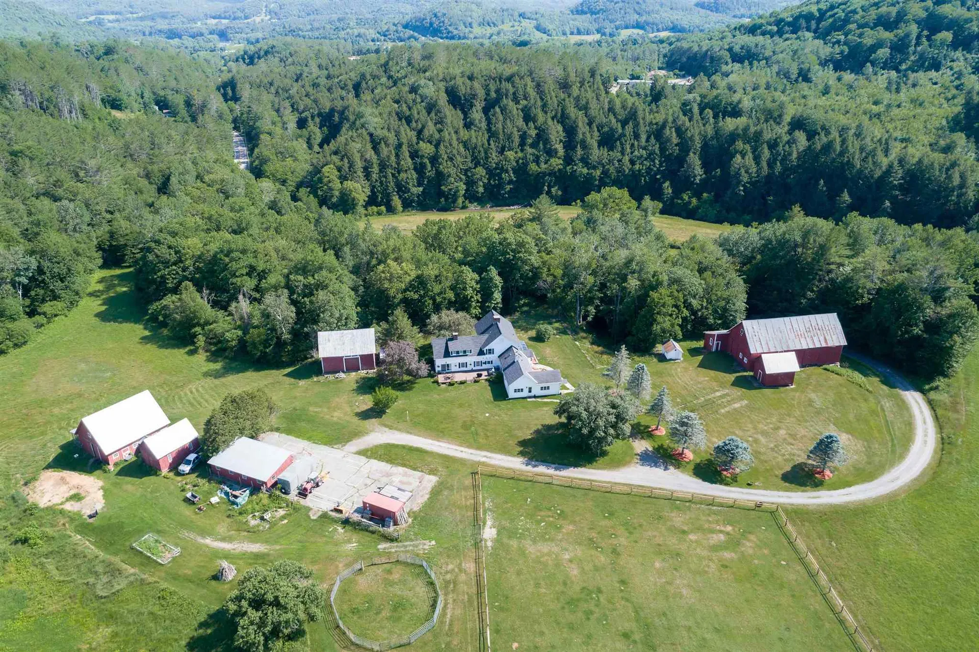 6950 Vt Route 14 Royalton VT 05068