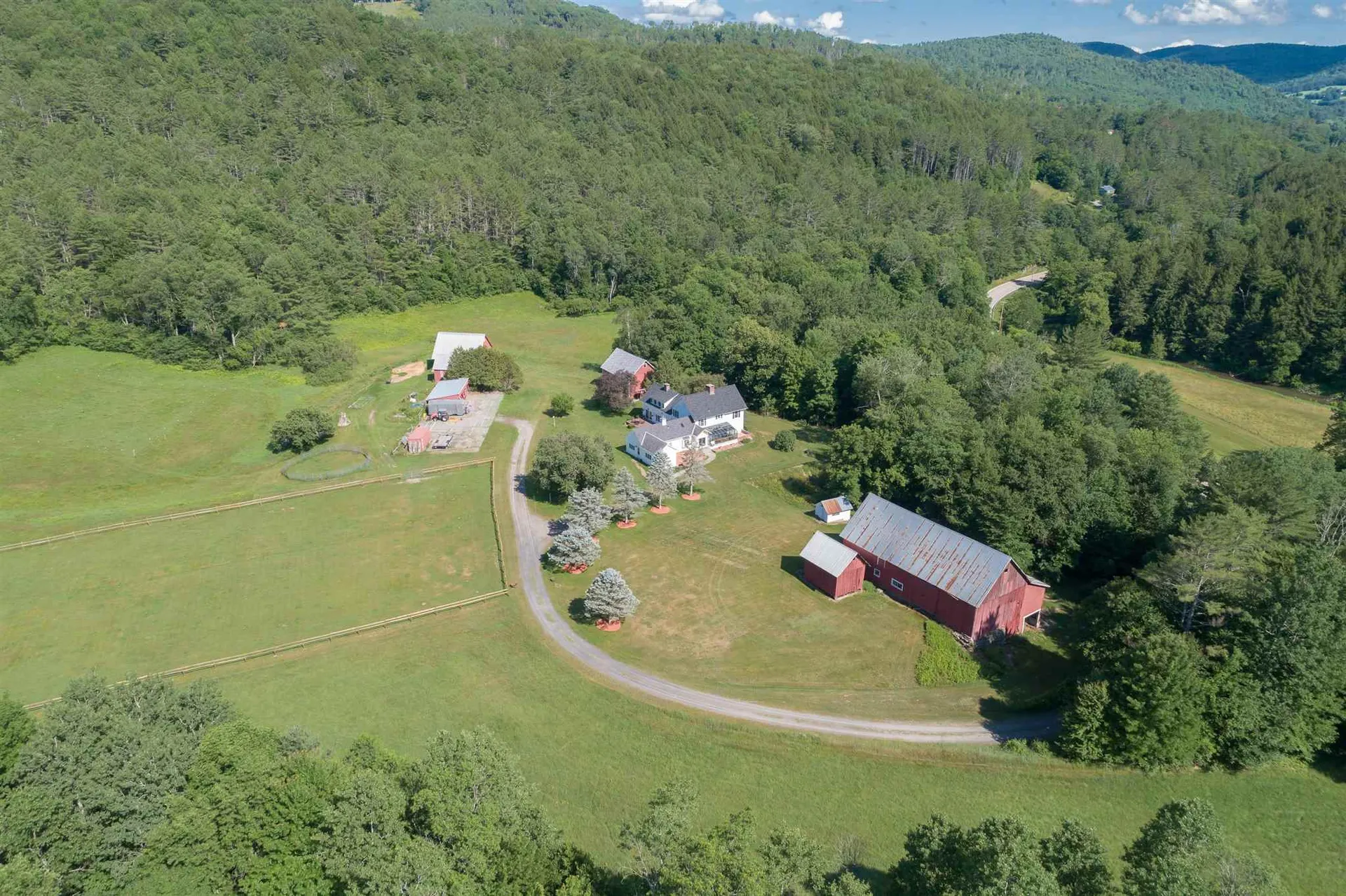 6950 Vt Route 14 Royalton VT 05068