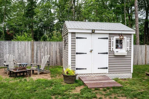 693 Sherwood Glen Somersworth NH 03878