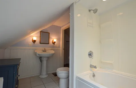 558 Main Street Chester VT 05143