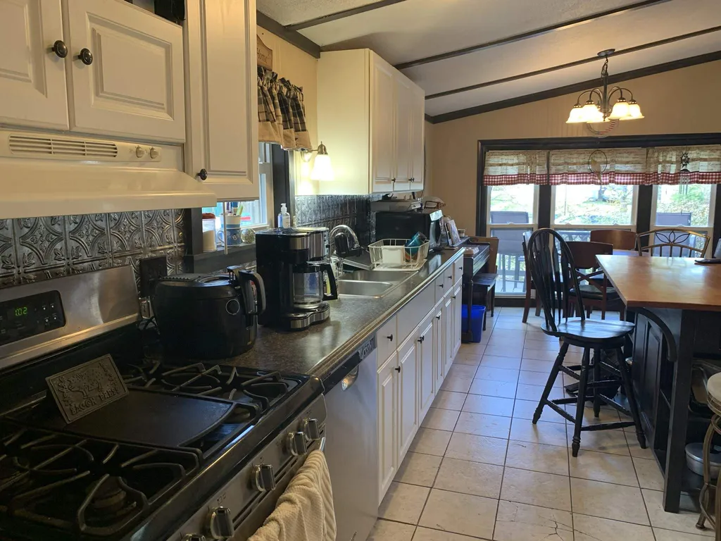 136 Daffodil Hill Lane Rochester NH 03868
