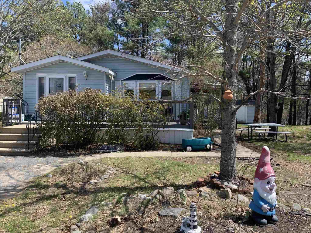 136 Daffodil Hill Lane Rochester NH 03868