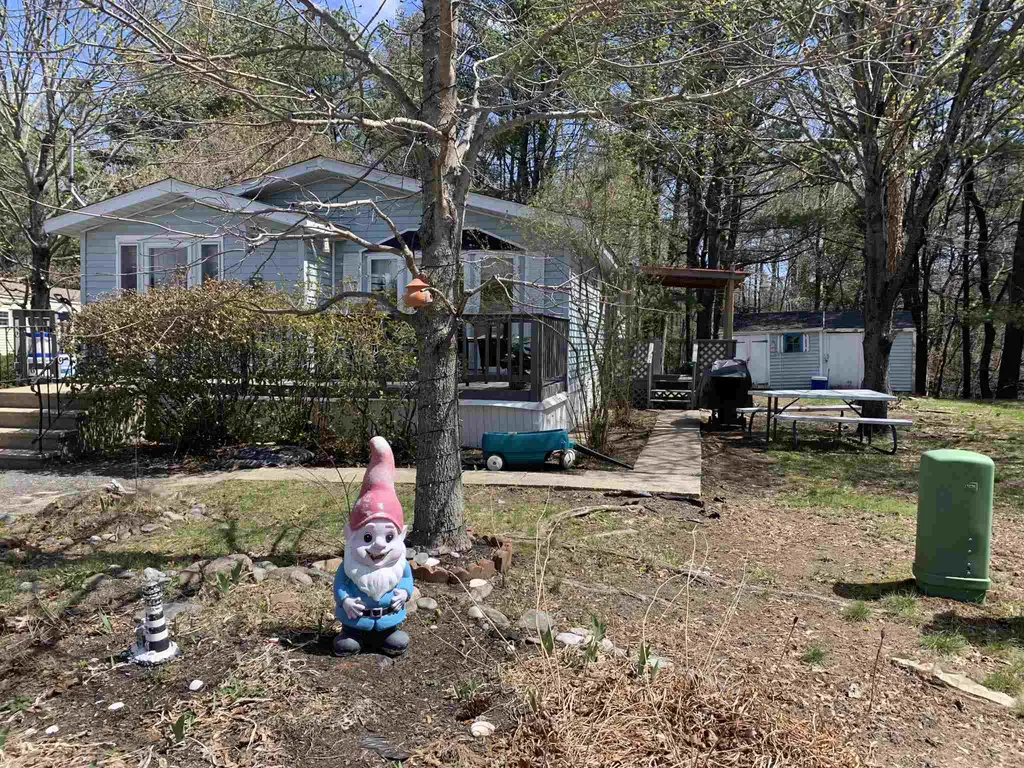 136 Daffodil Hill Lane Rochester NH 03868