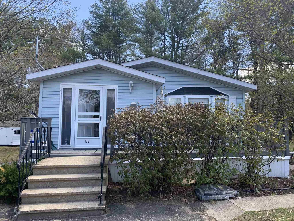 136 Daffodil Hill Lane Rochester NH 03868
