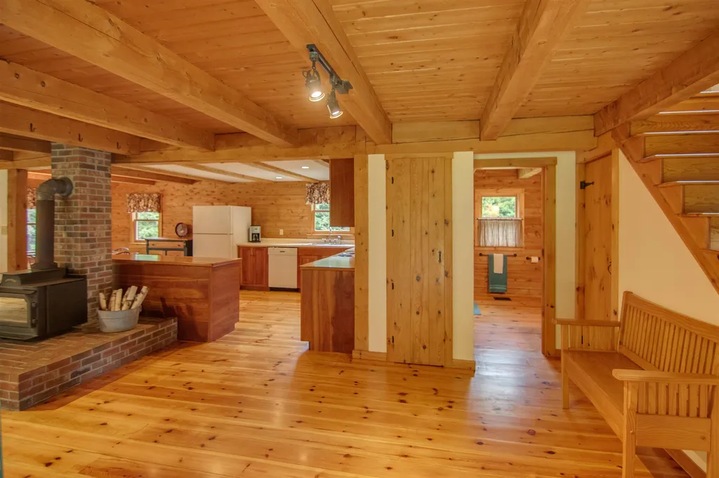 105 Tree Top Estates Haverhill NH 03785