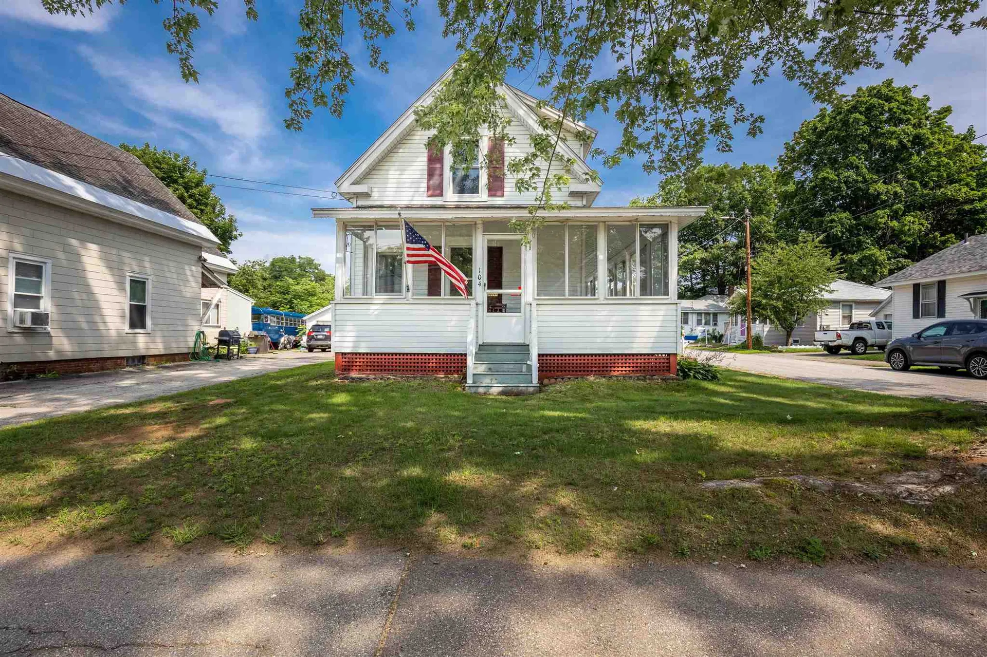 104 Oak Street Laconia NH 03246