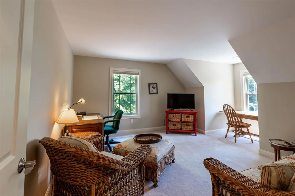 26 Cummings Cove Road Meredith NH 03253