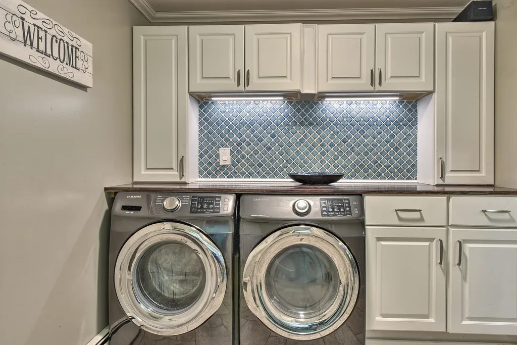 39 Zinn Road Chesterfield NH 03462