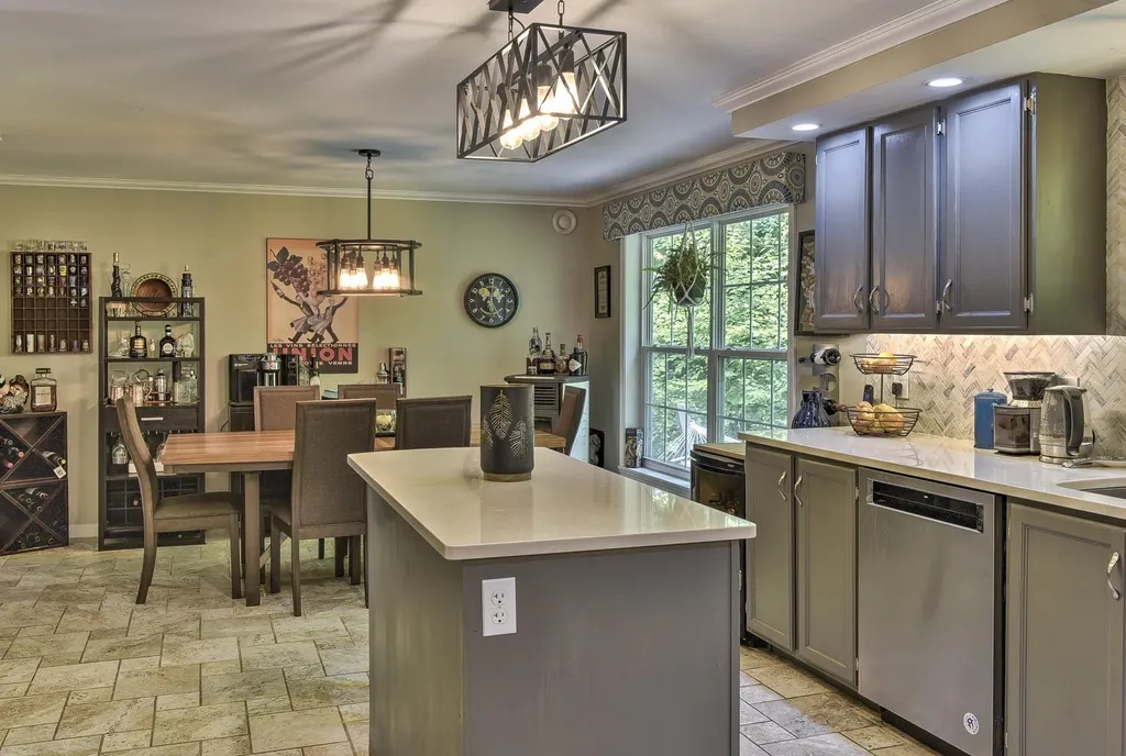 39 Zinn Road Chesterfield NH 03462