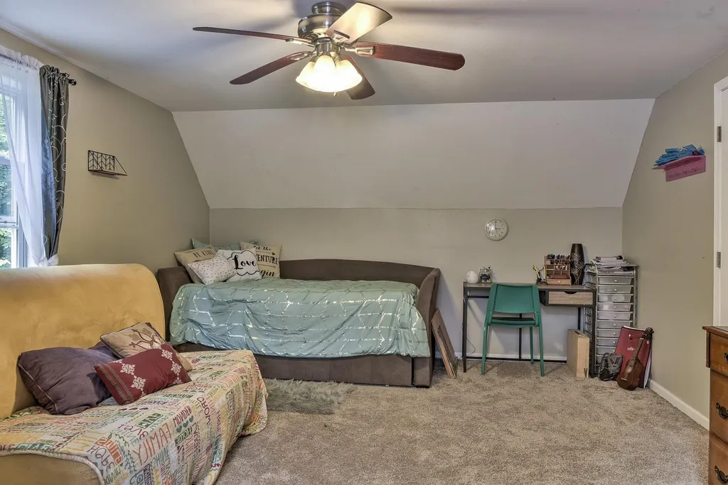 39 Zinn Road Chesterfield NH 03462