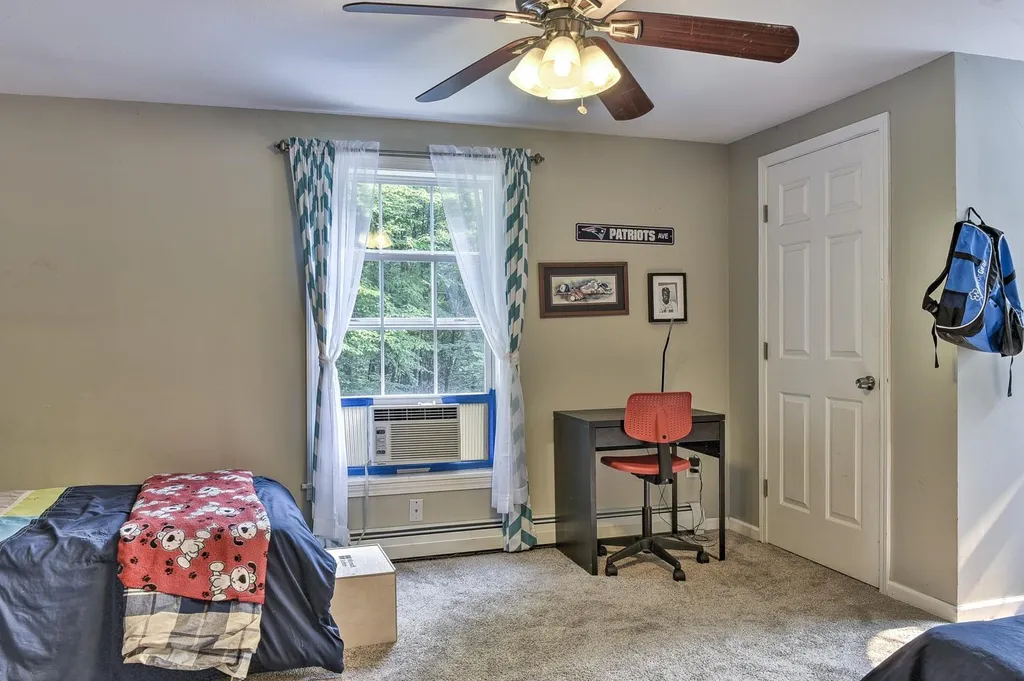 39 Zinn Road Chesterfield NH 03462