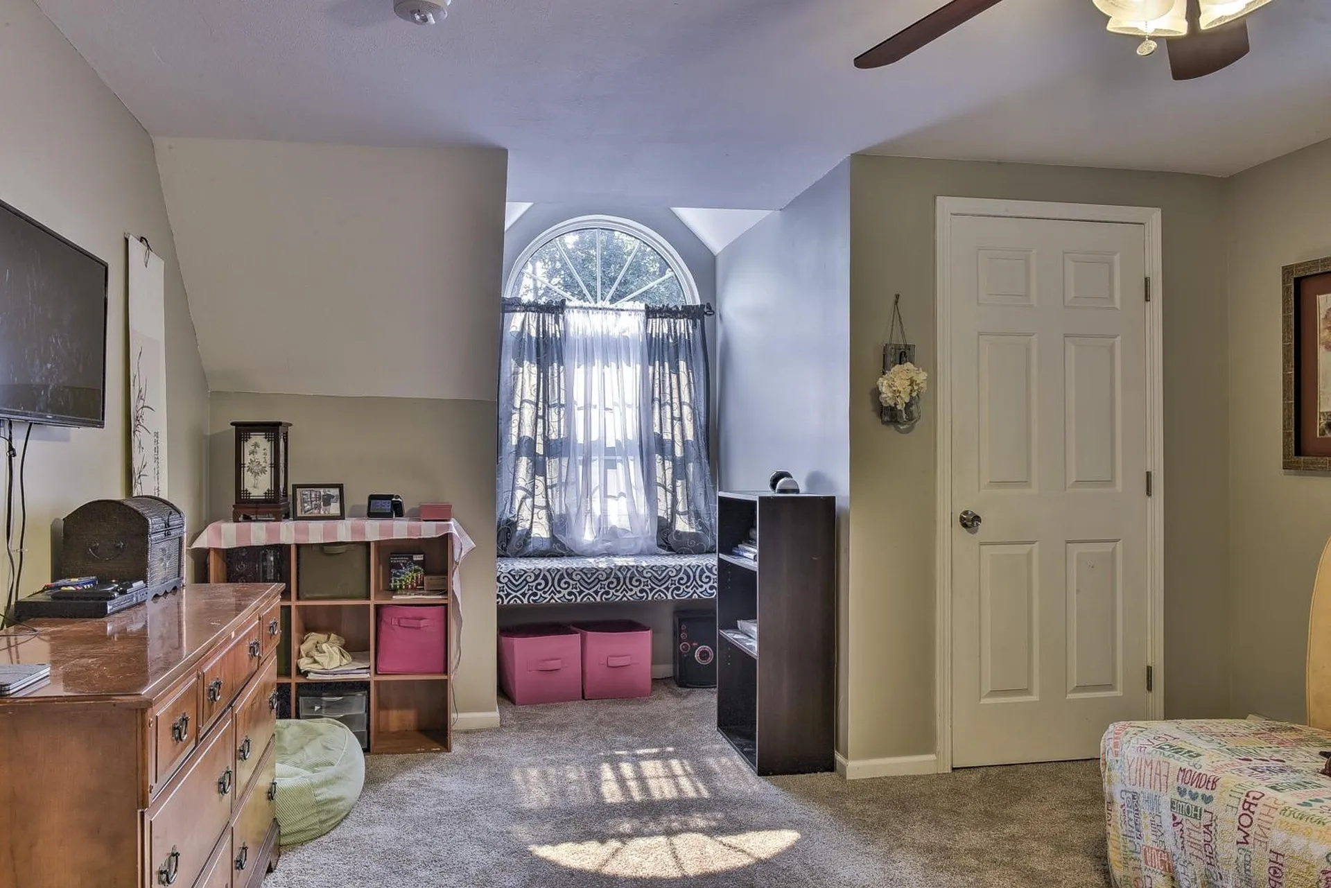 39 Zinn Road Chesterfield NH 03462