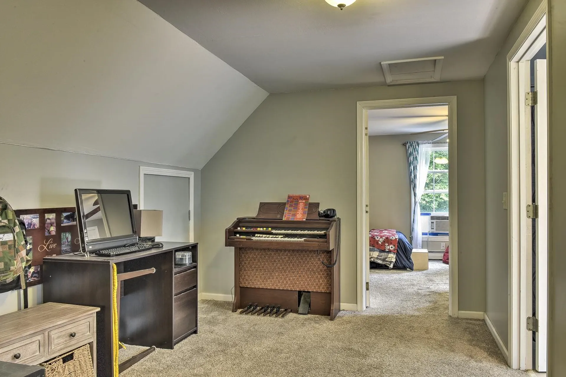 39 Zinn Road Chesterfield NH 03462