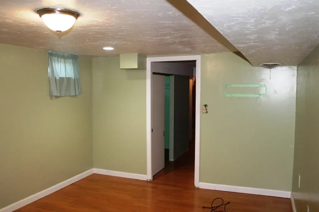 32 Chartrand Street Manchester NH 03103