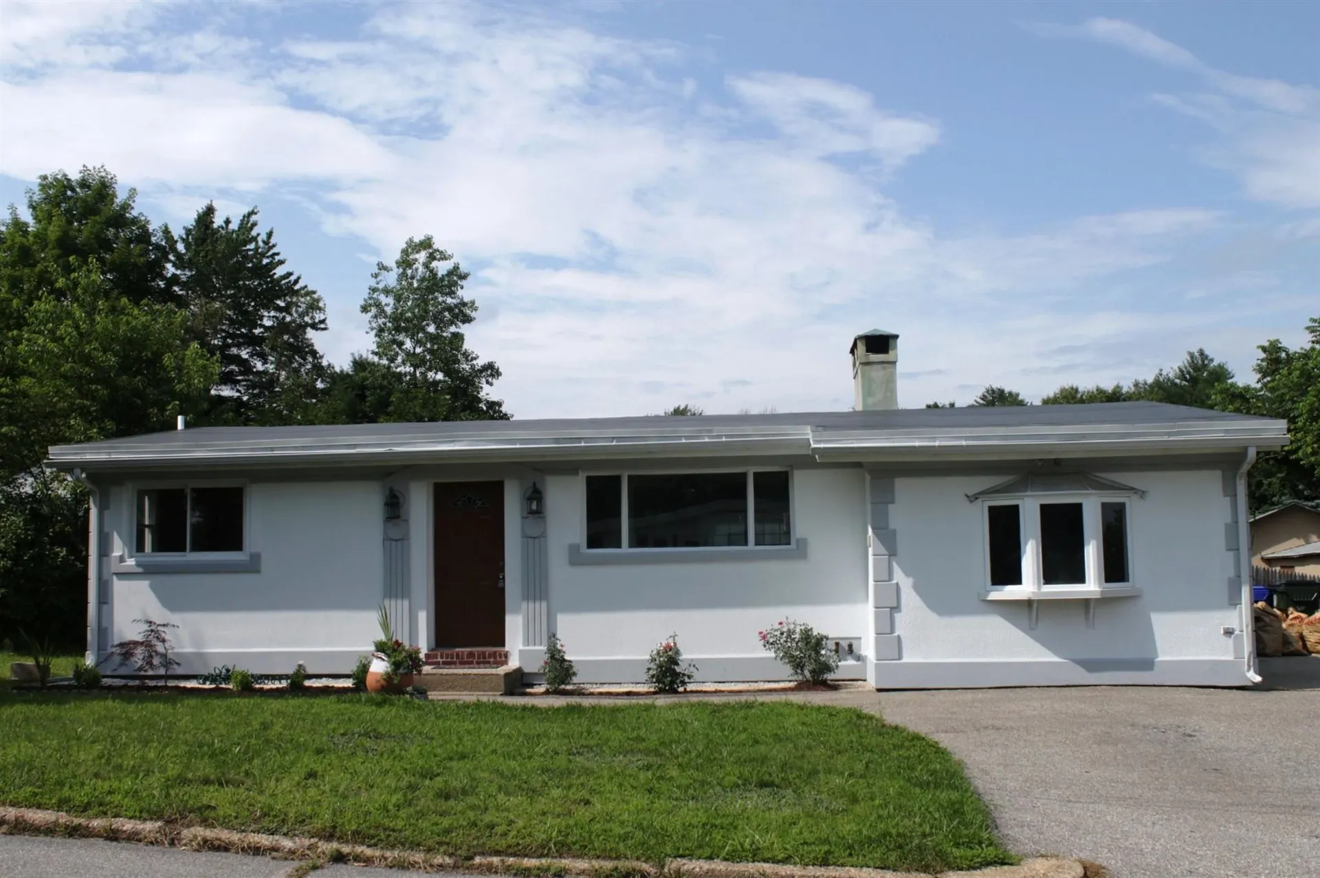 32 Chartrand Street Manchester NH 03103