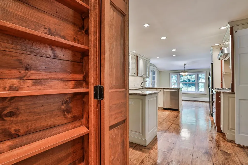 106 Blanford Place Bedford NH 03110