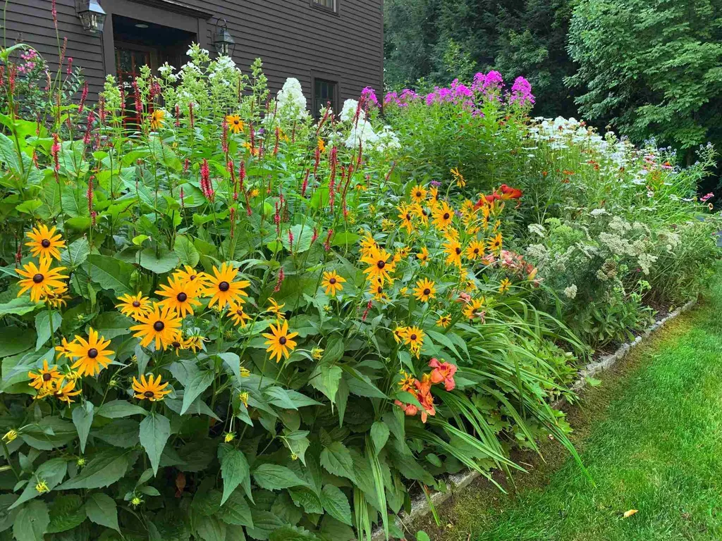 106 Blanford Place Bedford NH 03110