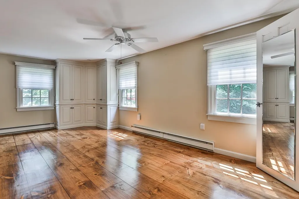 106 Blanford Place Bedford NH 03110