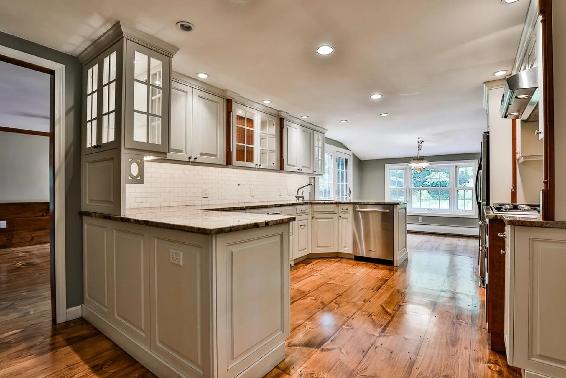 106 Blanford Place Bedford NH 03110