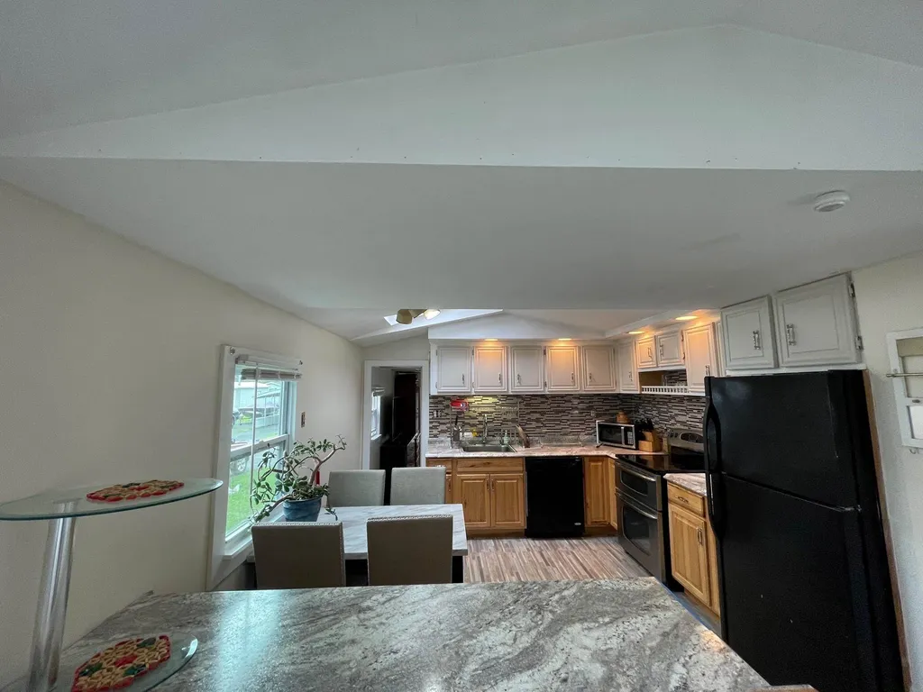 22 Rudsboro Road Lebanon NH 03766