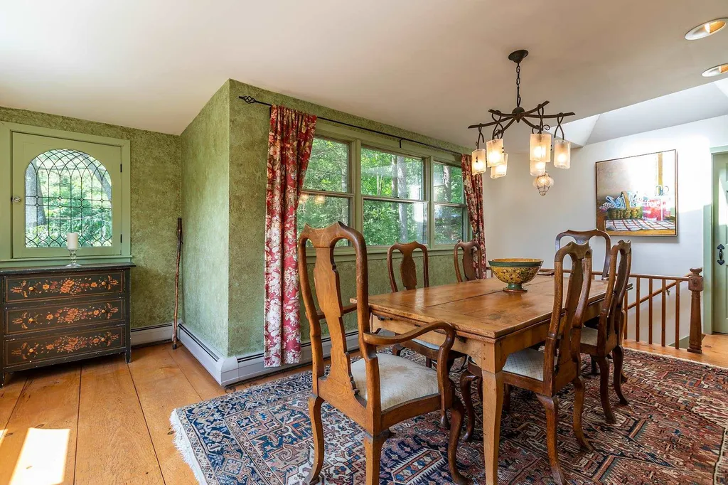 121 Frenchs Road Woodstock VT 05091
