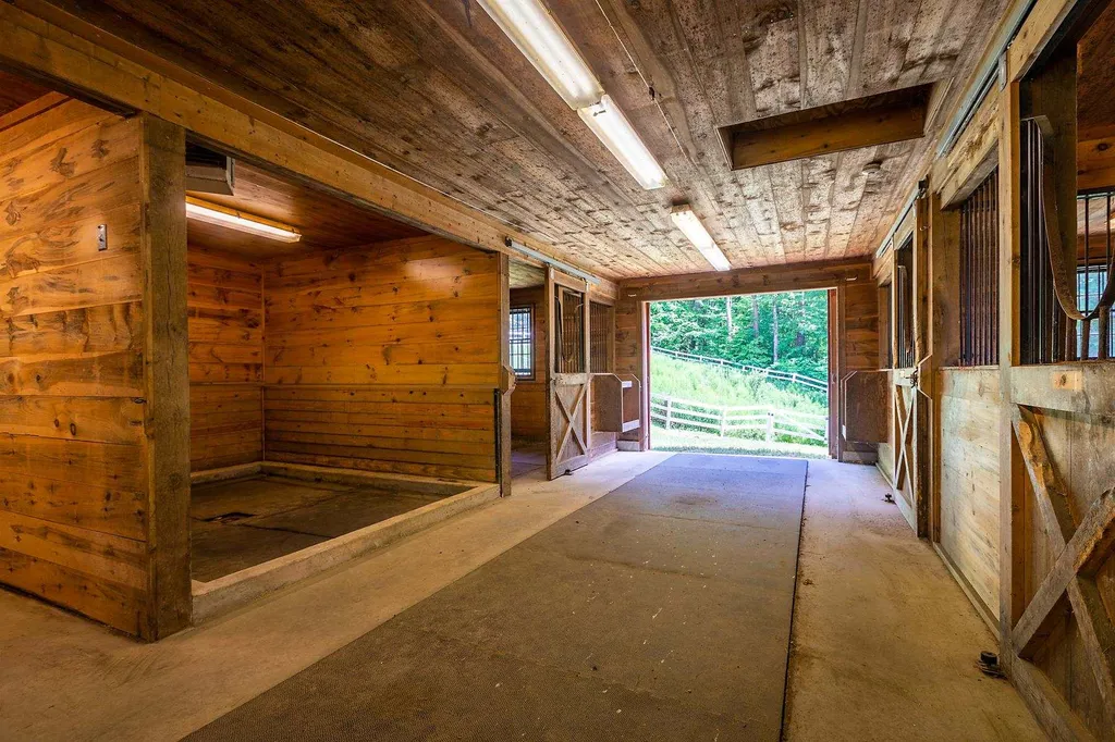 121 Frenchs Road Woodstock VT 05091