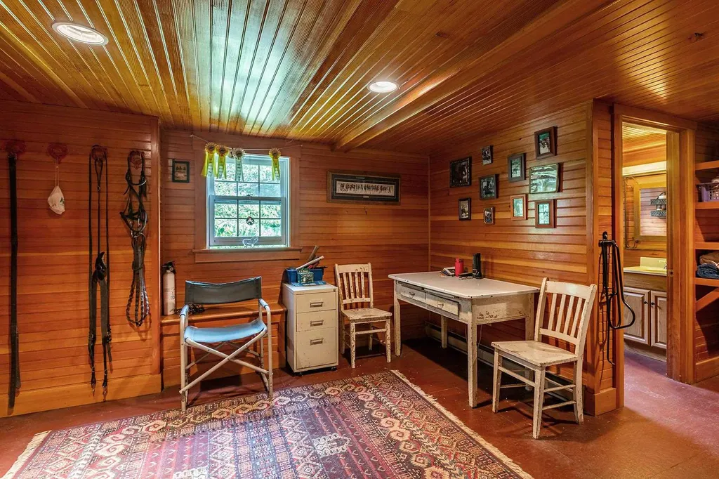 121 Frenchs Road Woodstock VT 05091