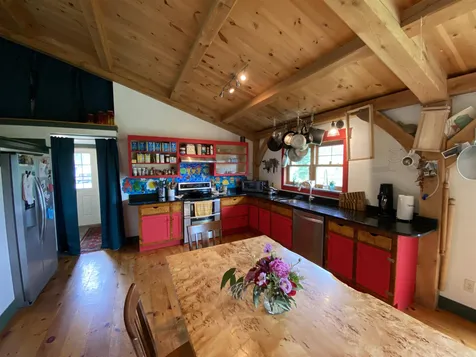 89 Hanson Drive Greensboro VT 05841