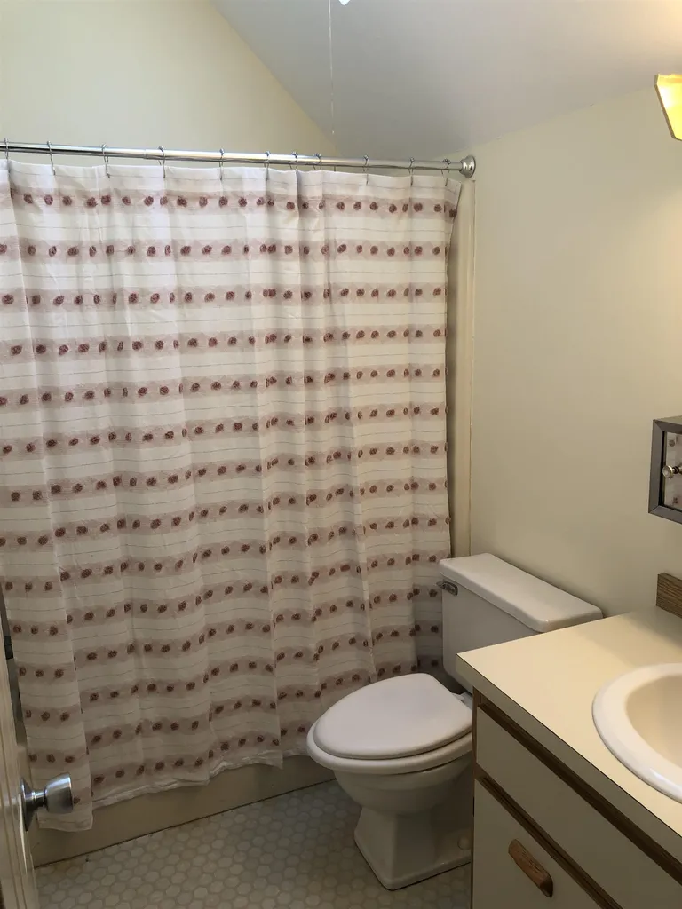7 Grouse Lane Merrimack NH 03054