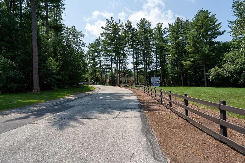 7 Grouse Lane Merrimack NH 03054
