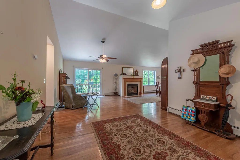 35 Messer Road Sunapee NH 03782