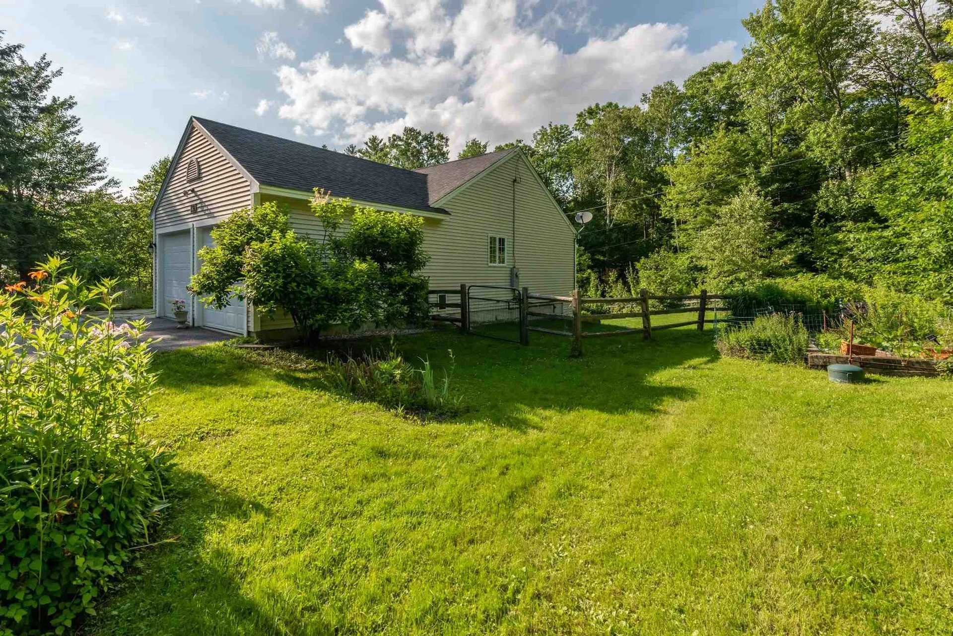 35 Messer Road Sunapee NH 03782