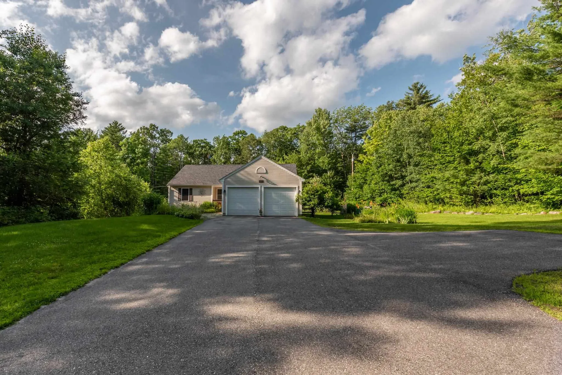35 Messer Road Sunapee NH 03782