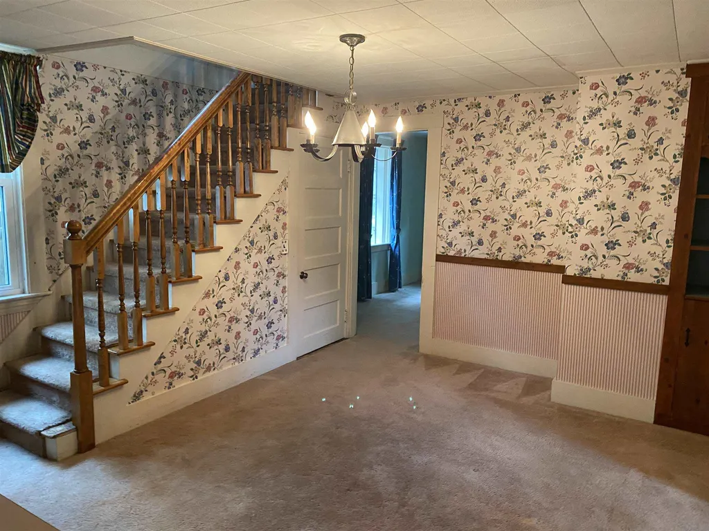 12 Elmwood Avenue Dover NH 03820