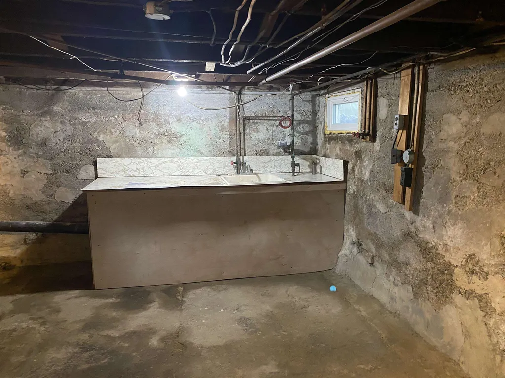 12 Elmwood Avenue Dover NH 03820