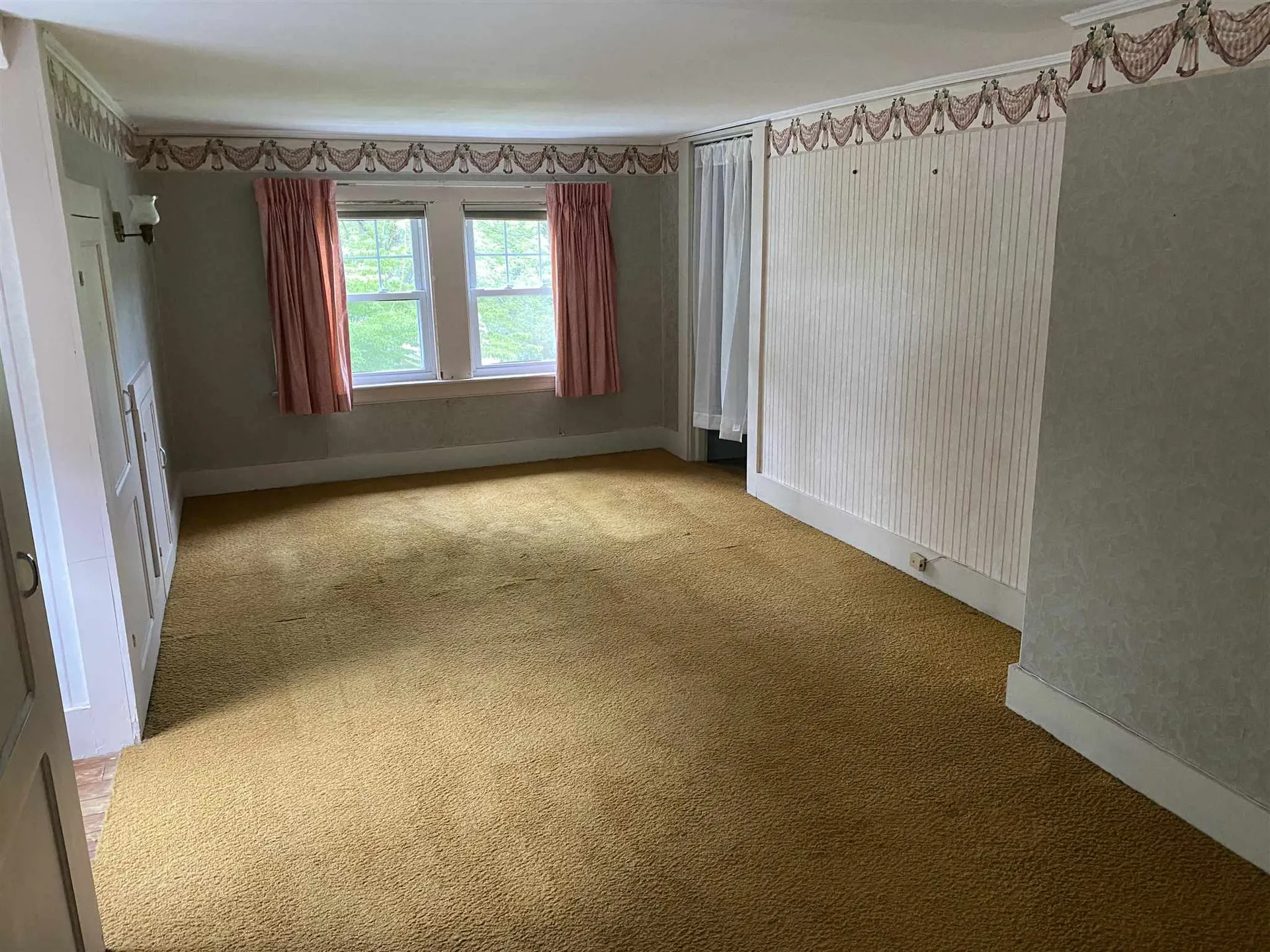 12 Elmwood Avenue Dover NH 03820