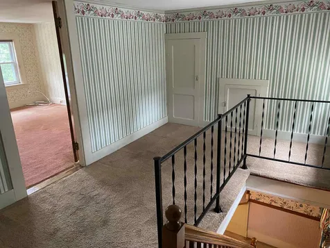 12 Elmwood Avenue Dover NH 03820
