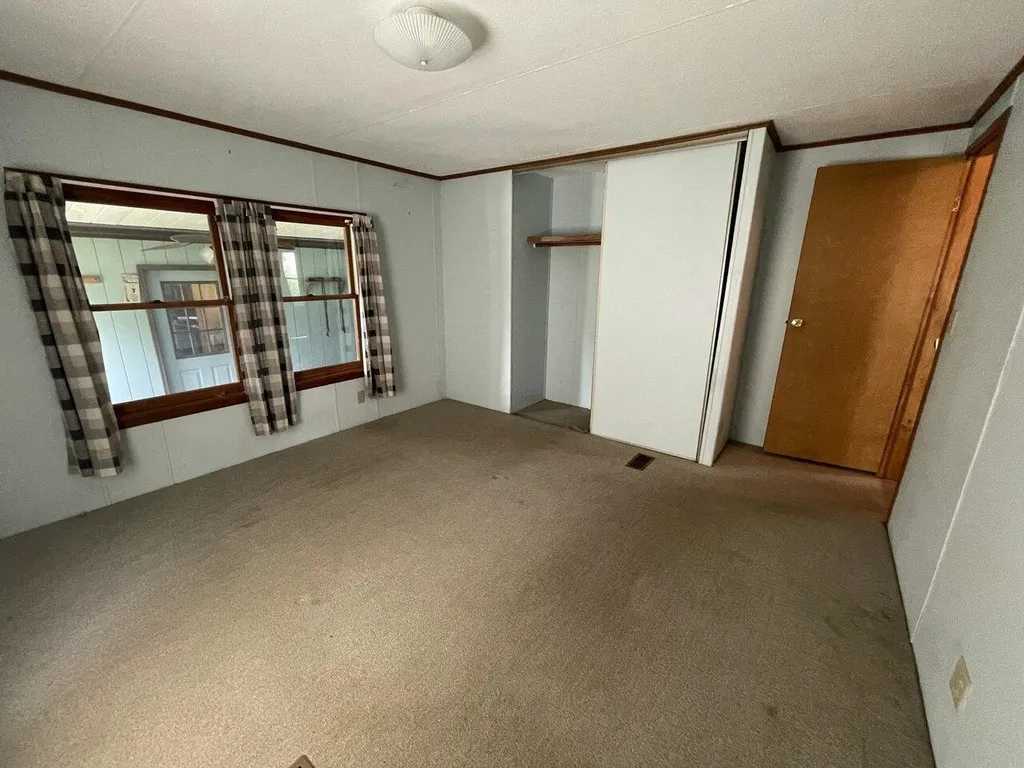 37 Donaldson Road Grand Isle VT 05458