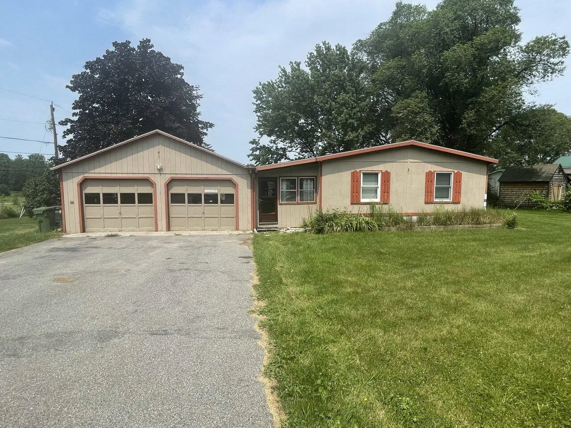 37 Donaldson Road Grand Isle VT 05458