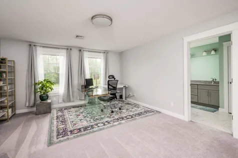 20 Breslin Farm Road Stratham NH 03885