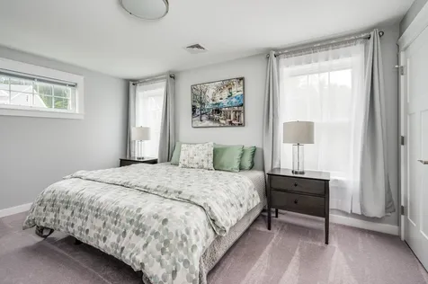 20 Breslin Farm Road Stratham NH 03885